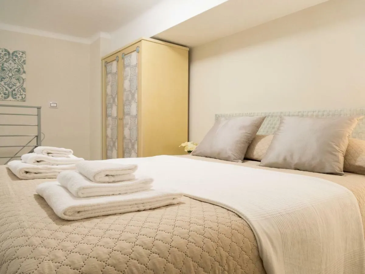 San Nicola Studio Apartments - Barivecchia Italy